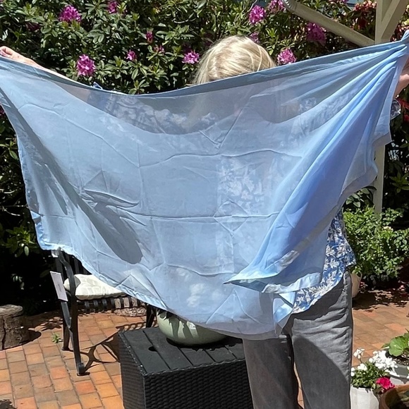 Light blue sheer wrap - Calvin Klein - Picture 3 of 3